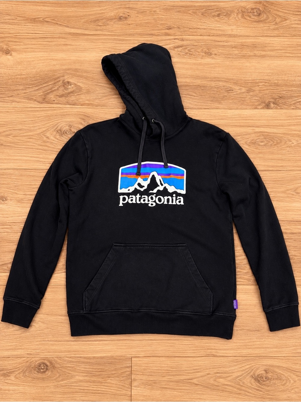 Patagonia Women’s Medium Black Hoodie – EUC